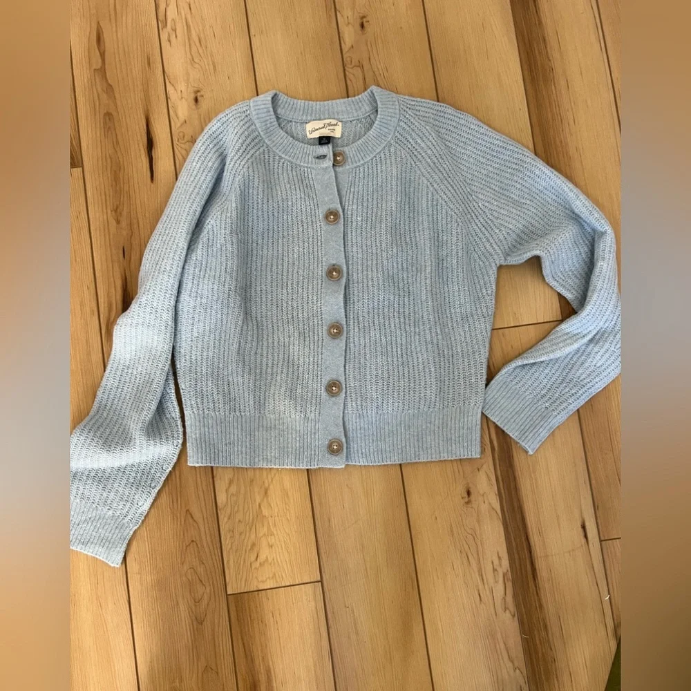 Universal Thread Light Blue Cropped Button-Front Cardigan - Picture 1 of 5